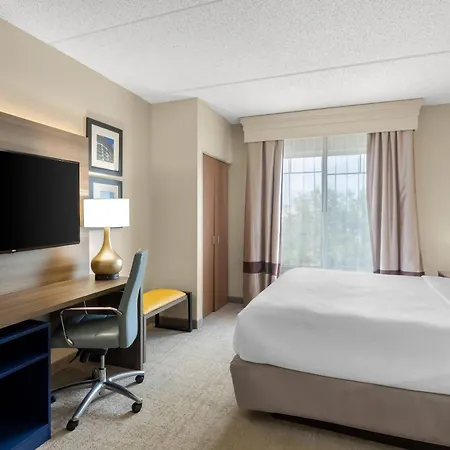 Comfort Suites Near Universal Orlando Resort-3
