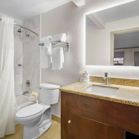 Days Inn By Wyndham Florida City-3