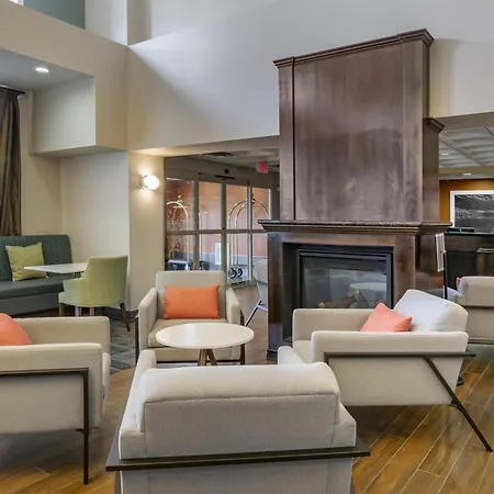 Hampton Inn & Suites Edmonton/West-2