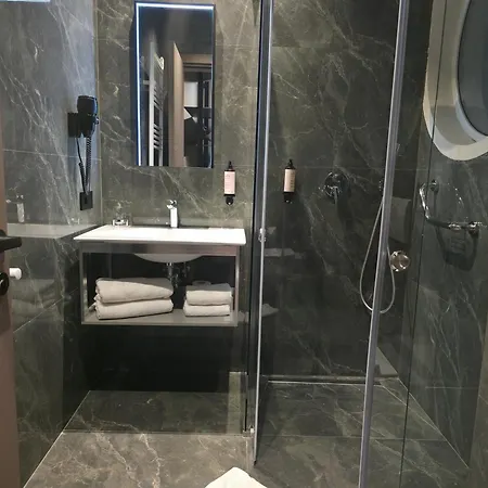 Mondial Hotel-3