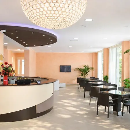 Hotel Favorita Easy Stay B&B-3