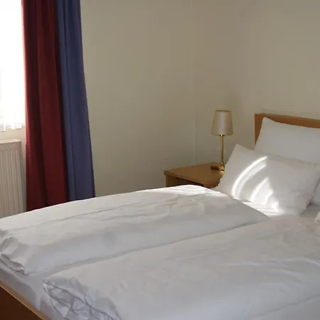 Land-gut-Hotel Allerhof-3