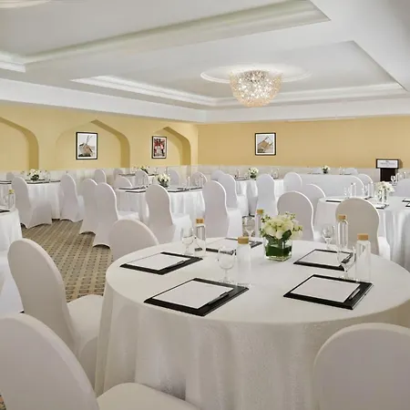 Crowne Plaza Muscat By Ihg-3