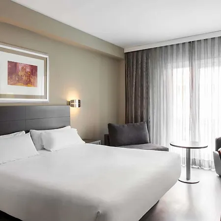 Mercure Madrid Centro-3