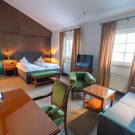 AKZENT Hotel Berg's Alte Bauernschänke- Wellness und Wein-2