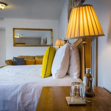 The Kings Arms Hotel-2