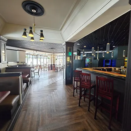 Ramada By Wyndham St. John'S-3