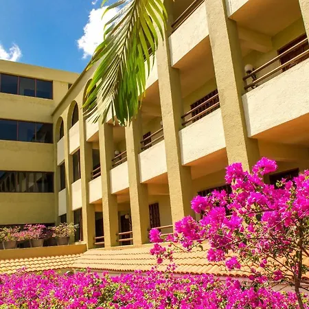 Hotel Casa Colonial Cozumel-Dog Friendly-2