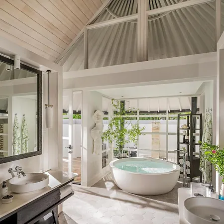 Four Seasons Resort Maldives At Kuda Huraa-2