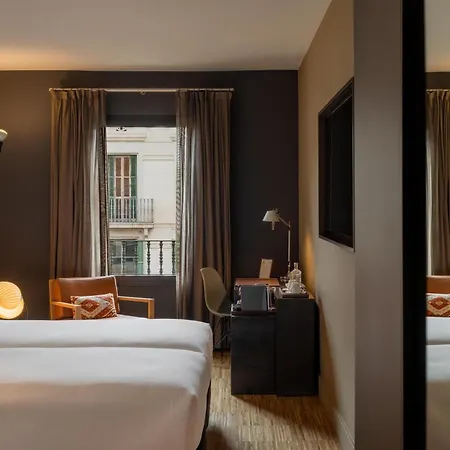 Alexandra Barcelona Hotel, Curio Collection By Hilton-3