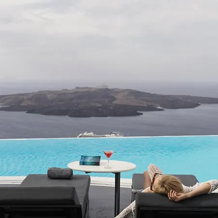 Cosmopolitan Suites - Small Luxury Hotels Of The World-3