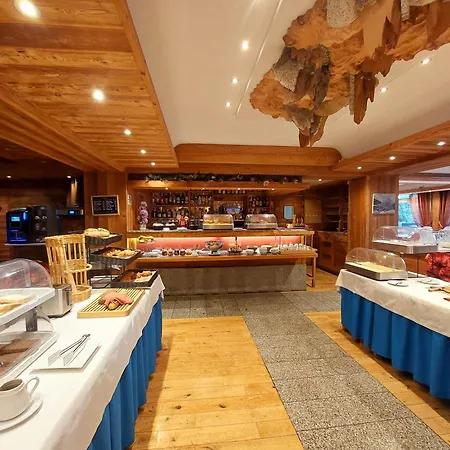 Park Hotel Suisse & Spa-3