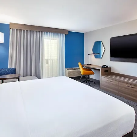 Holiday Inn Express Hotel & Suites Pittsburgh Airport By Ihg-2