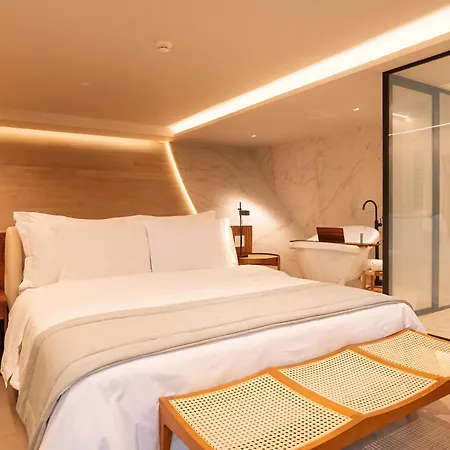 Hotel Unique-2