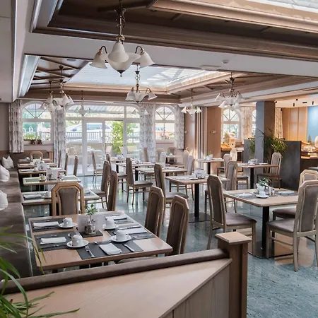 Hotel Goldenes Roessl-Adults Only-2