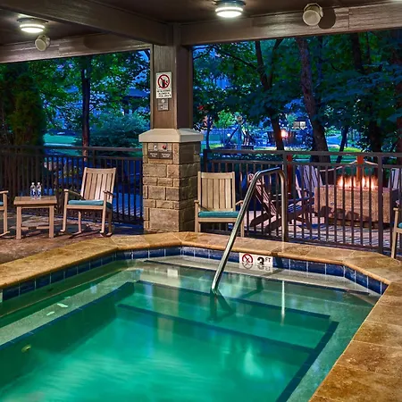 Hampton Inn Gatlinburg Historic Nature Trail, Tn-3