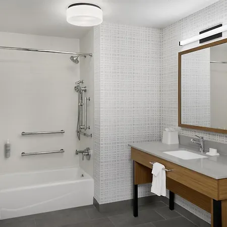 Hampton Inn & Suites Cleveland-Southeast-Streetsboro-2