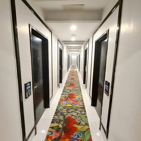 Arenaa Star Hotel-2