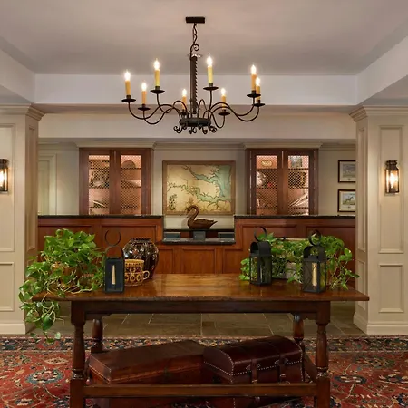 Williamsburg Lodge, Autograph Collection-2