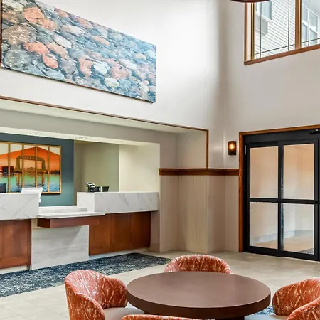 Hampton Inn Duluth-Canal Park-3
