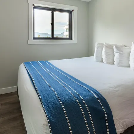 Sechelt Inn-2