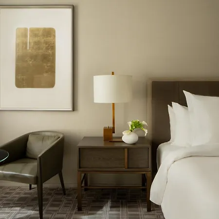 Four Seasons Hotel New York Downtown-3