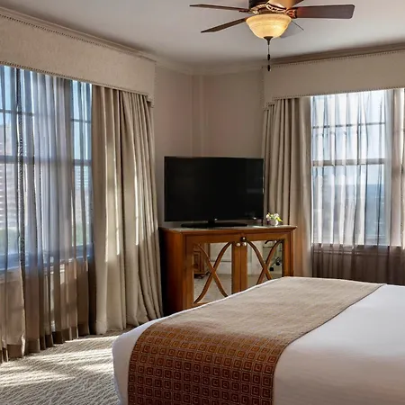 Warwick Melrose Hotel-3