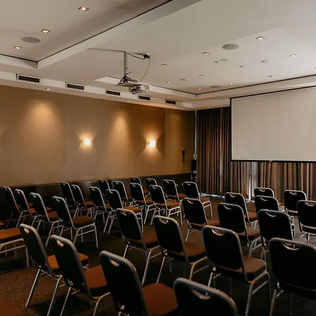 Mercure Sydney Parramatta-2