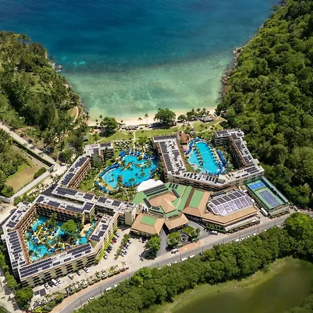 Phuket Marriott Resort & Spa, Merlin Beach-3
