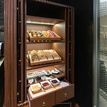 Sathorn Vista, Bangkok - Marriott Executive Apartments-2