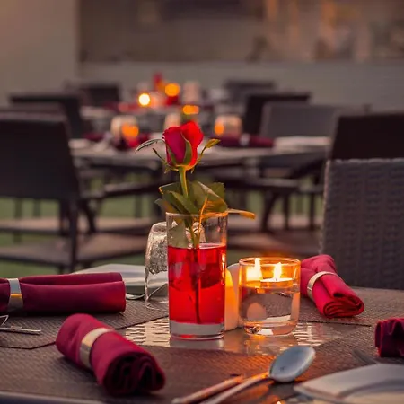 Radisson Hotel Agra-2