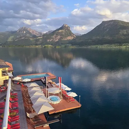 Romantik Hotel Im Weissen Rössl am Wolfgangsee-3
