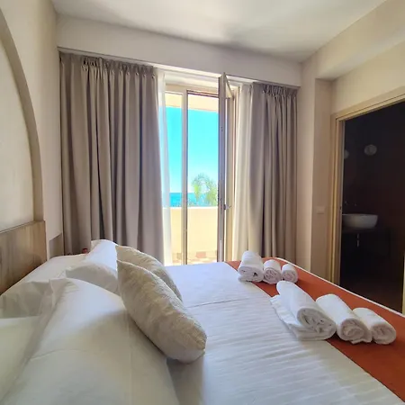 Beach Hotel Terracotta-2