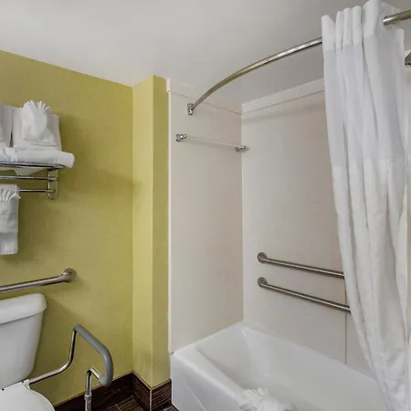 Coastal Hotel & Suites Virginia Beach - Oceanfront-2