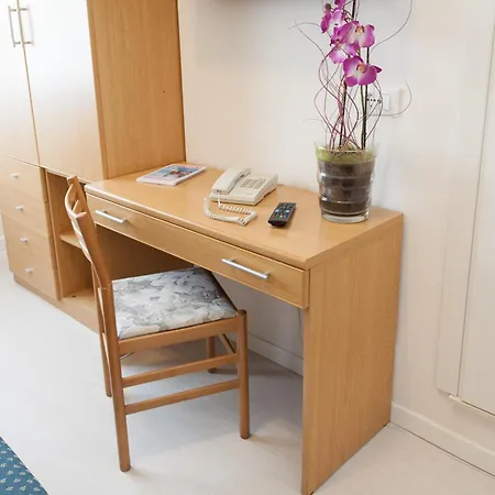 Hotel Marina-3