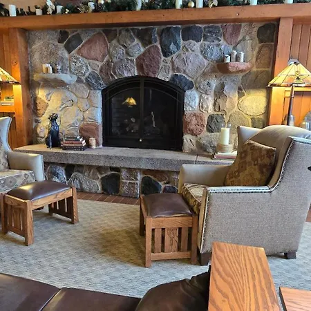 Canal Park Lodge-3