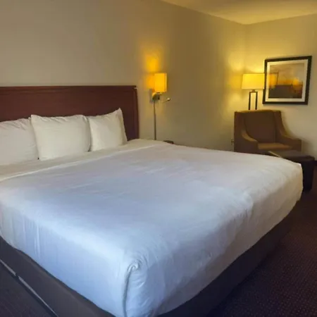 Quality Inn & Suites Colby-2