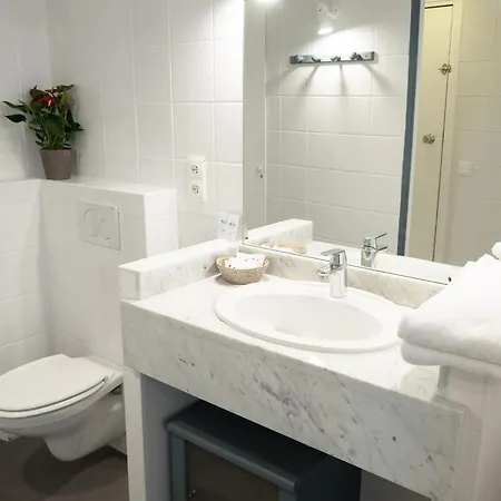Hotel Du Cygne Paris-3