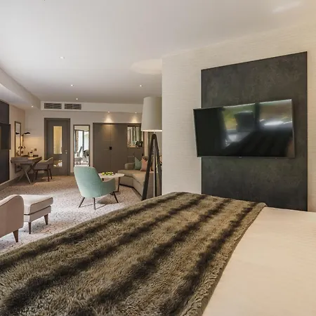 Lodore Falls Hotel & Spa-2