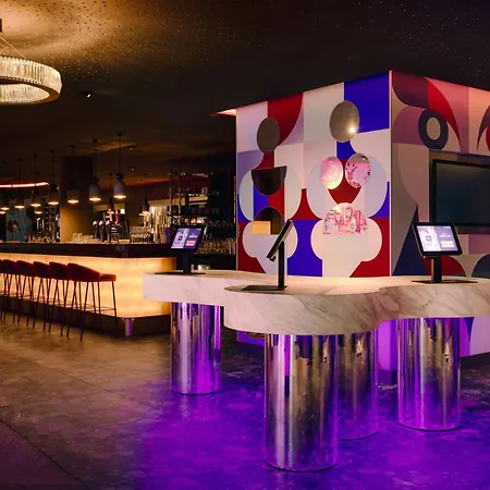 Nyx Hotel Amsterdam Rembrandt Square-3