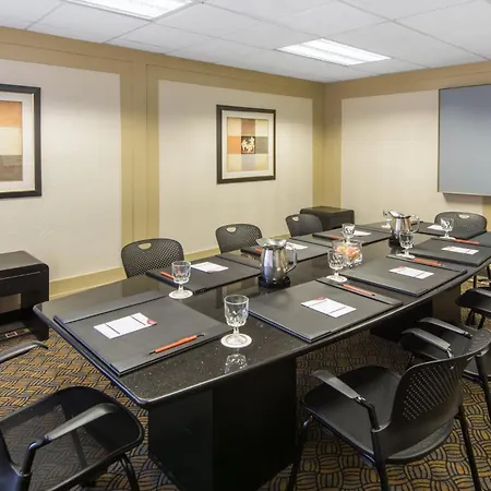 Crowne Plaza Virginia Beach Town Center By Ihg-3