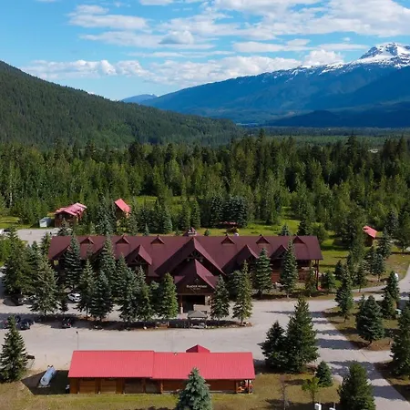 Glacier House Hotel & Resort-2