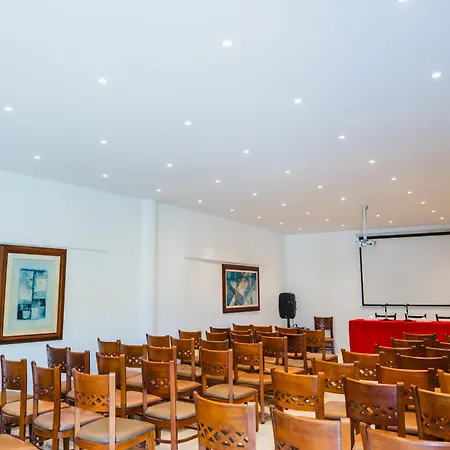 Malikia Resort Abu Dabbab-2