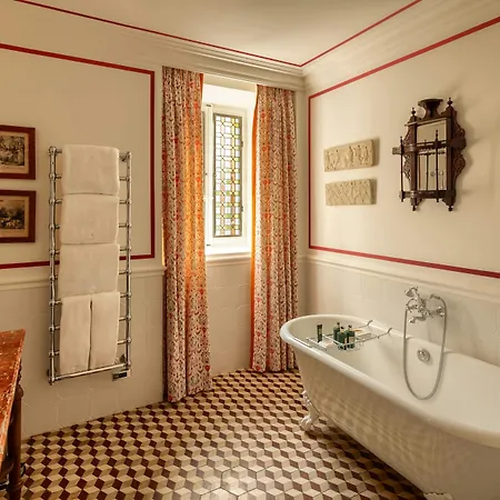 Airelles Gordes, La Bastide-2