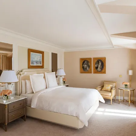 Four Seasons Hotel George V Paris-3
