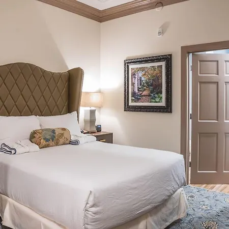 Andrew Pinckney Inn-3