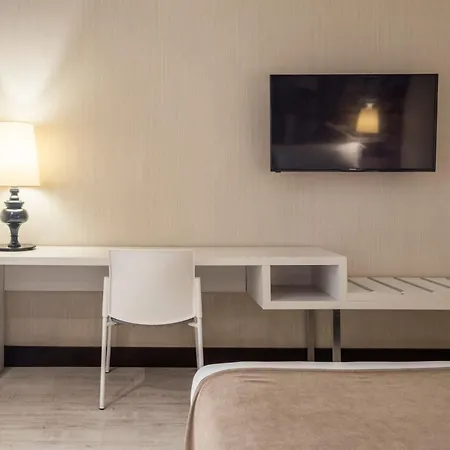 Hotel ILUNION Abando Bilbao-3