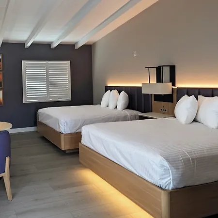 Luxury Inn-3