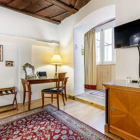 Chin-Chin Hotel ehemals Bohemian Hotel-2