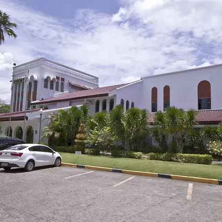 Montebello Hotel, Cebu-2